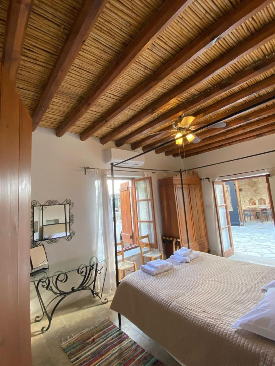 Spiti Calliope Kathikas Exterior foto